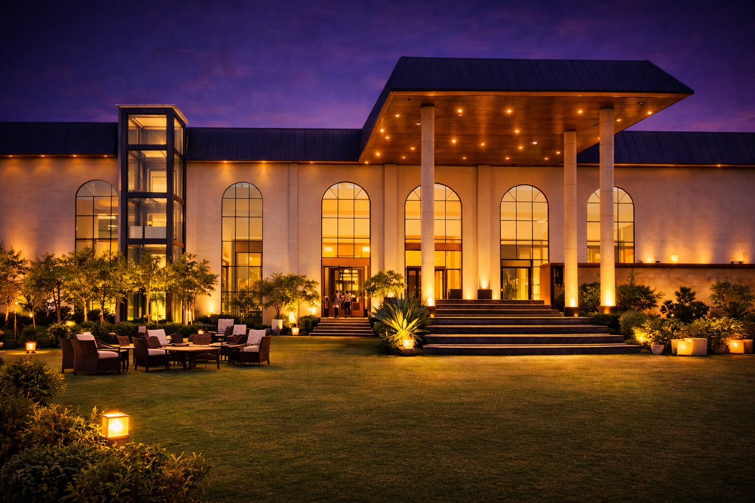 The Heaven wood Farms - A Luxury Resort with Pool & Premium Rooms.