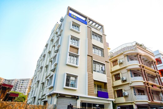 FabHotel Trishiv - Newtown Kolkata