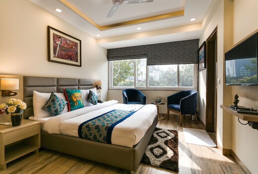 MOYDOM 3 BHK Appartment Opposite NFC Parties allowed