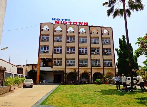 Hotel Mid Town