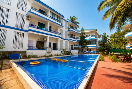 Sunpark | 6 Mins walk to Baga Beach | Resort-Style Pool & Apartments