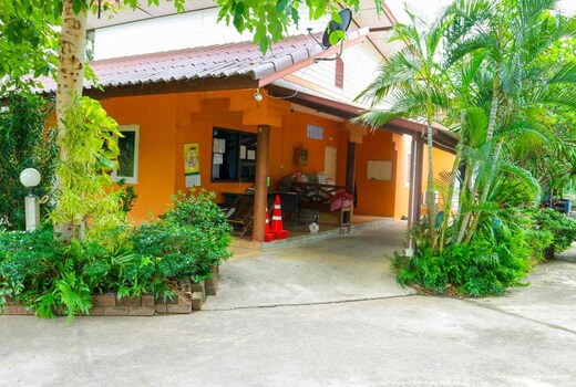 The Moon Resort Phetchaburi