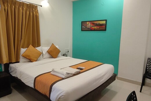 Hotel Dhruv Palace