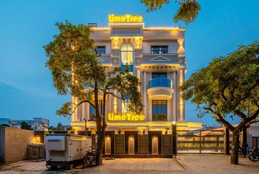 Lime Tree Hotel Near India Expo Mart Greater Noida