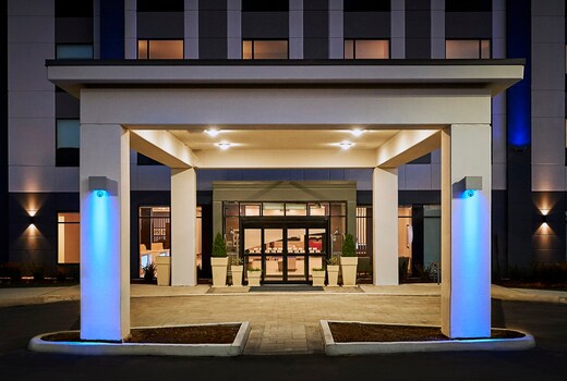 Holiday Inn Express Sarnia - Point Edward