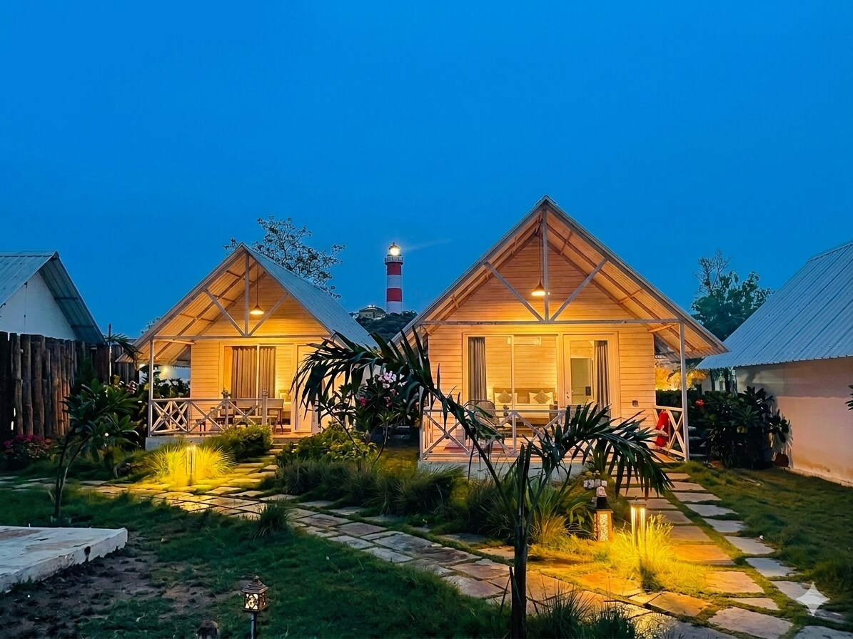 Praveg Beach Resort Daman, Lighthouse Beach