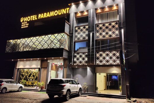 Paramount Hotel