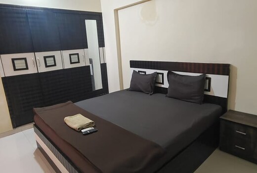 PNA Apartments in Hiranandani Estate