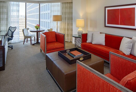DoubleTree by Hilton Hotel Houston Greenway Plaza