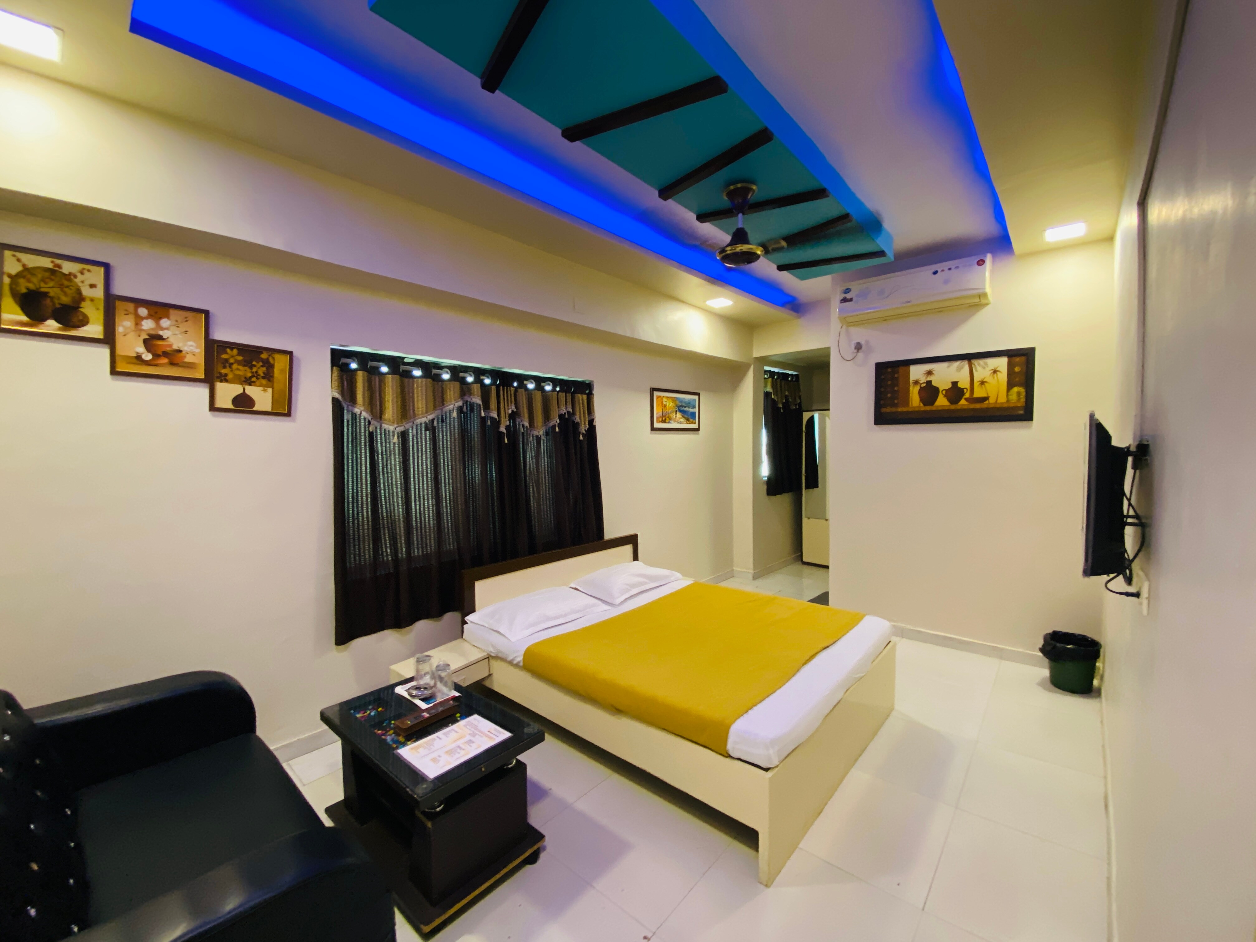 VIJAY PALACE GUEST HOUSE