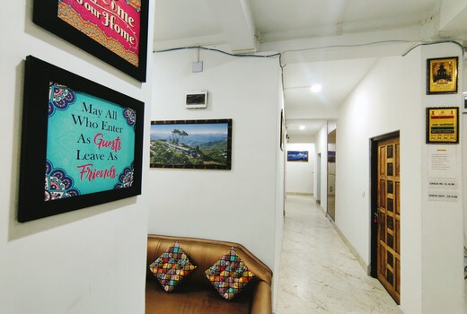 Jain Homestay || Rooms and Wifi - Opp to Ghoom Railway station