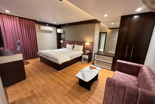 HOTEL GOLDEN TULIP JALPAIGURI