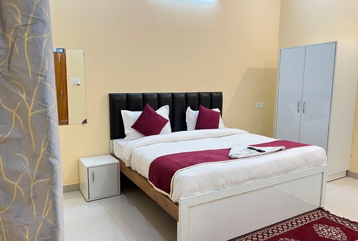 Vikrant Guest House