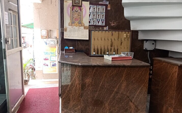 Hotel Sairam Deluxe