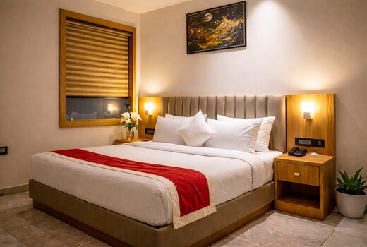 Hotel Rs Vista by Dominent Hotels