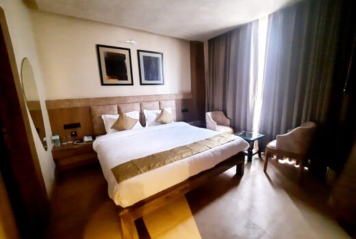 Hotel Ranbirs Alambagh