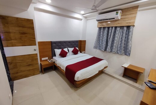 Hotel Savera