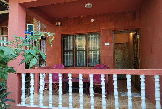 Nirvana Cottages Om Beach