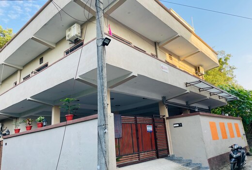 Acube Homestay