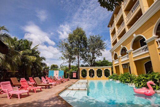 ROYAL PINEAPPLE HOTEL | A Welcome to Wealth and Good Fortune