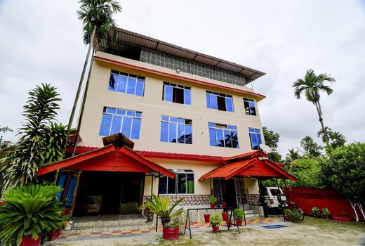 Flagship Ekora Resort