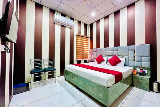 Hotel Star Inn