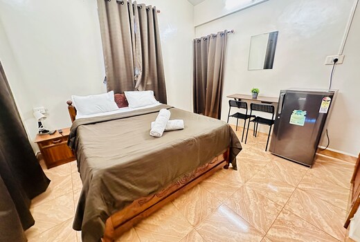 Caroline Guest House