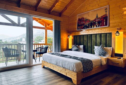 The Walnut Homes - Luxury Pine Cottages