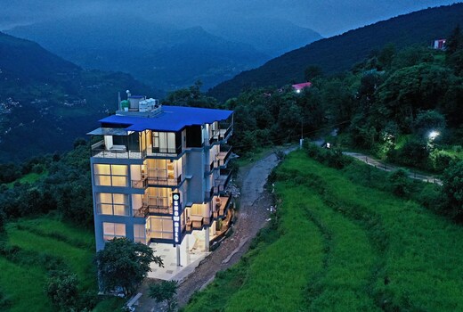 Snowbell Hotel
