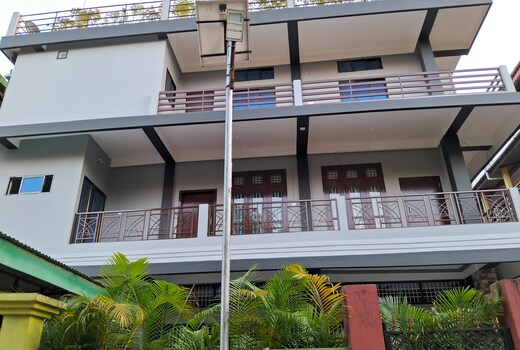 VILLASKYLARK Comfort Stay
