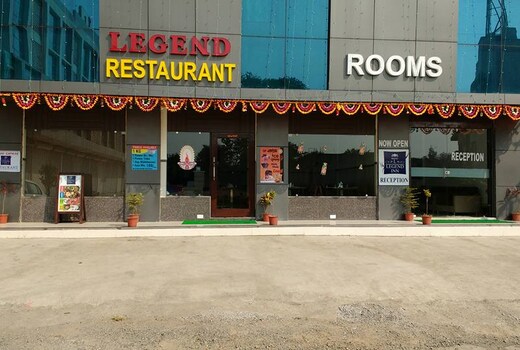 Hotel Emirest