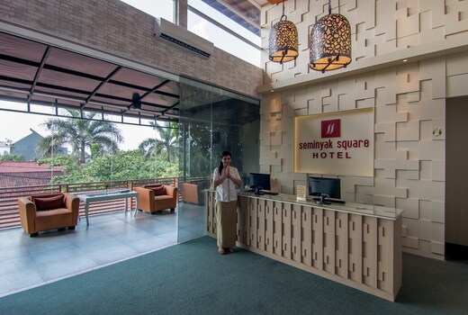SEMINYAK SQUARE HOTEL