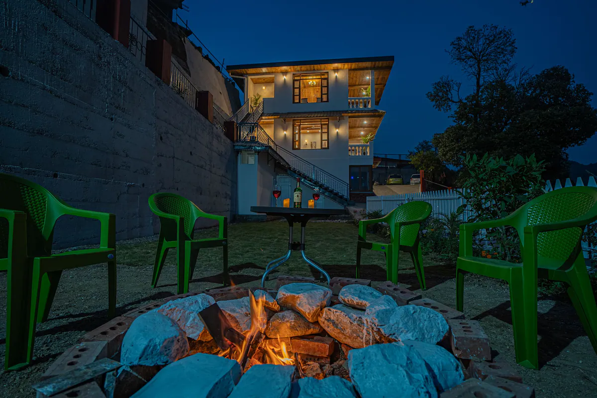 Merry Ville - Entire 2BHK Luxe Cottage