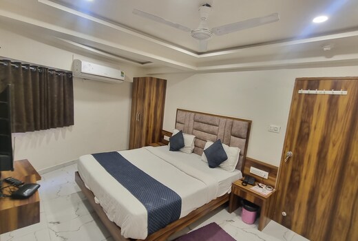 HOTEL ROYAL GRAND