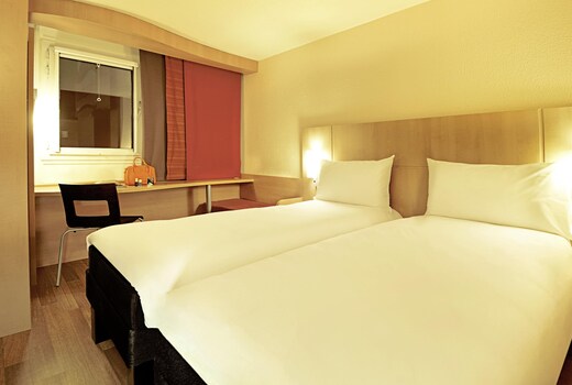 Ibis Oviedo