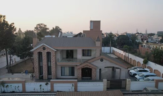 Crown Villa