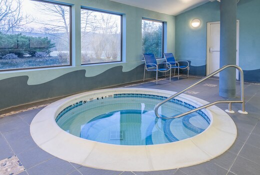 Holiday Inn Express & Suites COOPERSTOWN