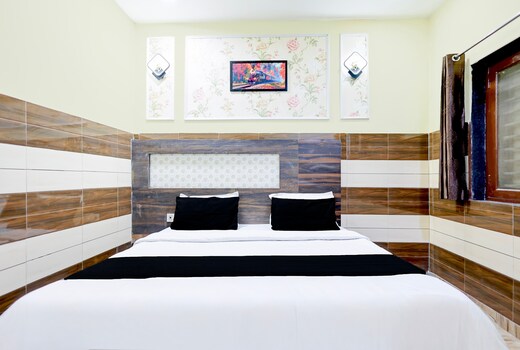 Hotel O The Moksh Hotel