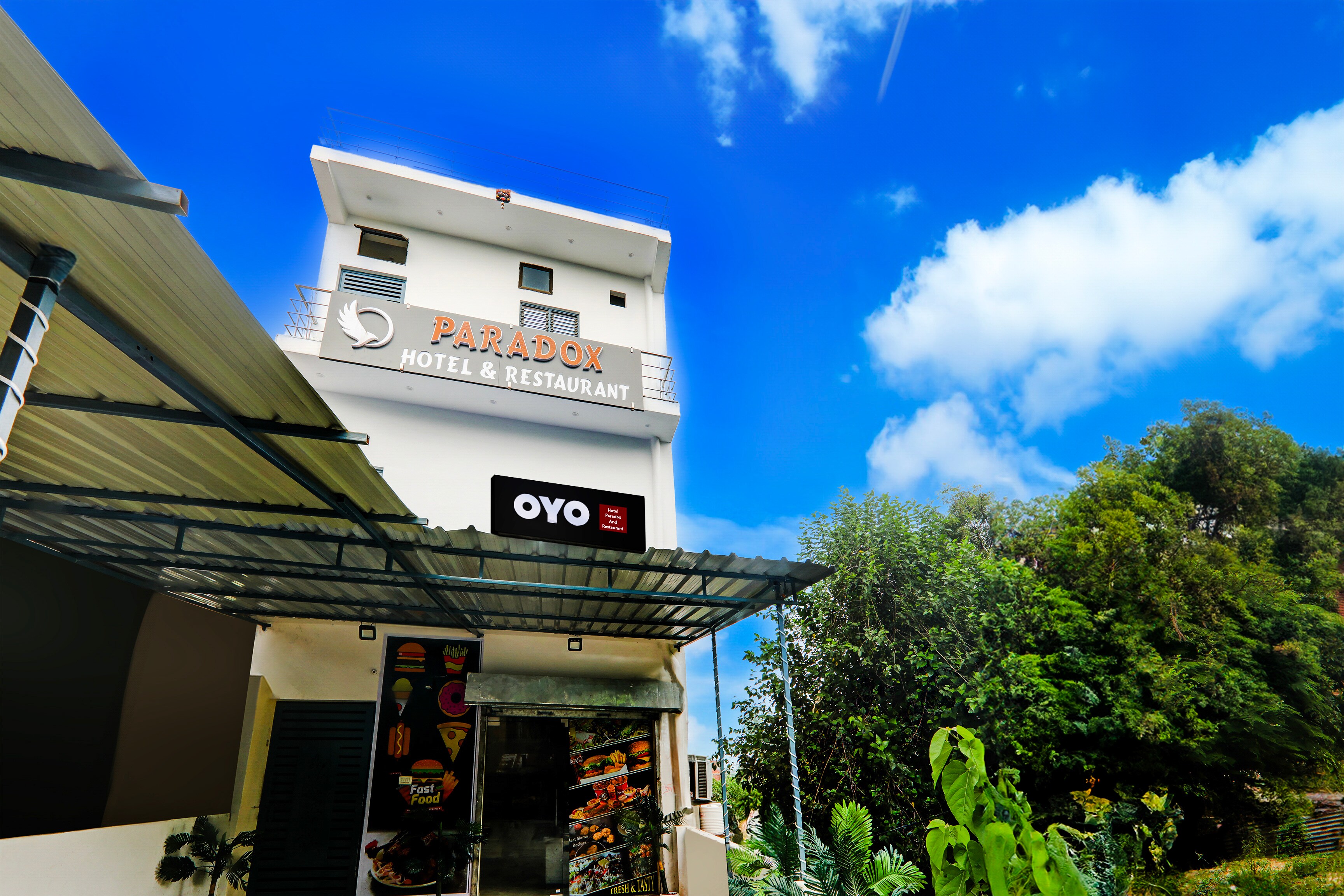 Hotel O PARADOX HOTEL AND RESTAURANT