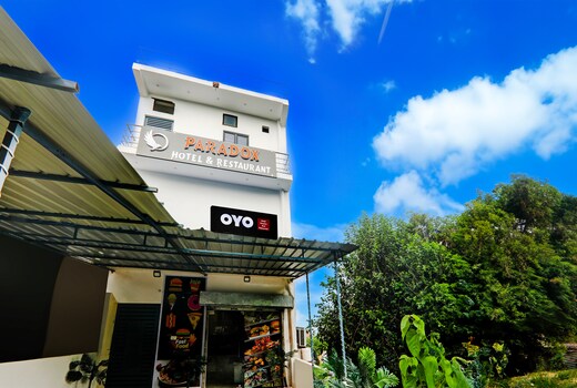 Hotel O PARADOX HOTEL AND RESTAURANT