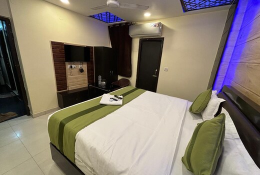 Hotel Richa Grand Inn