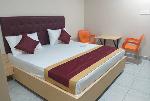 G K GRAND INN