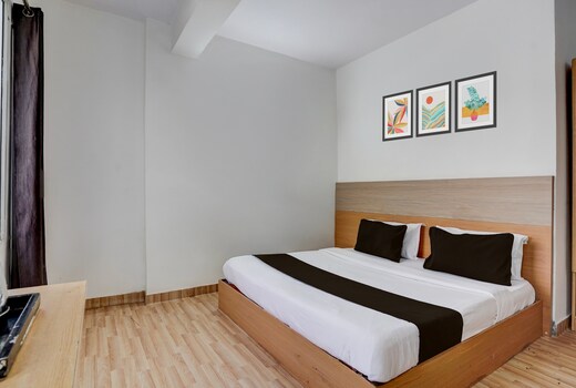 Hotel O JPS Town