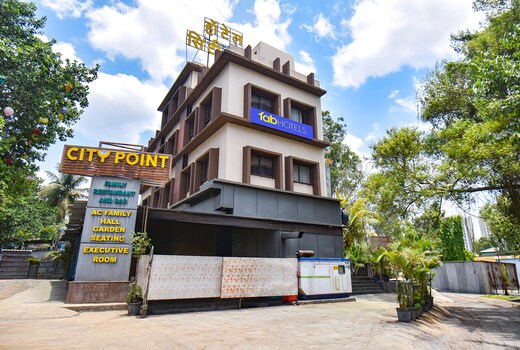 FabHotel City Point Executive