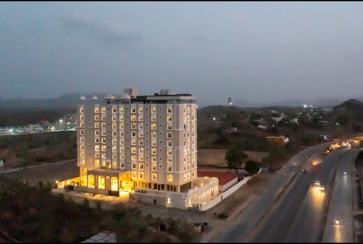 Paandora Grand