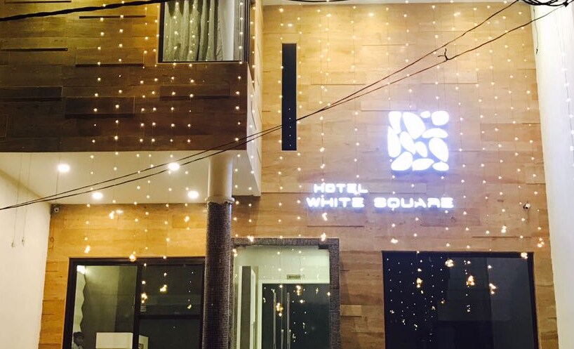 Hotel White Sqaure
