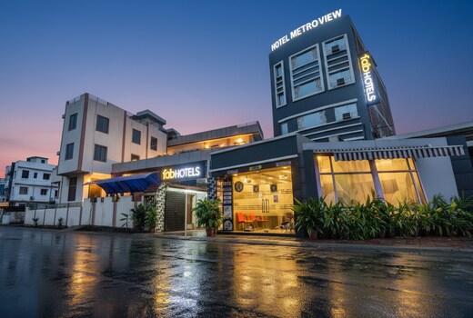 FabHotel Metro View