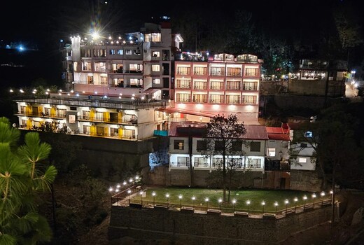 Shivalik Hotel and Resort with Infinity Pool