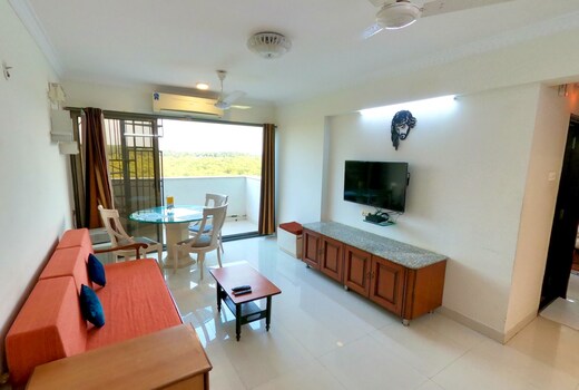 Rosa 2 BHK Pvt Terrace WiFi 15 min to beach
