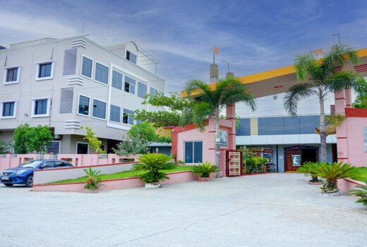 LOTUSPOND RESORTS